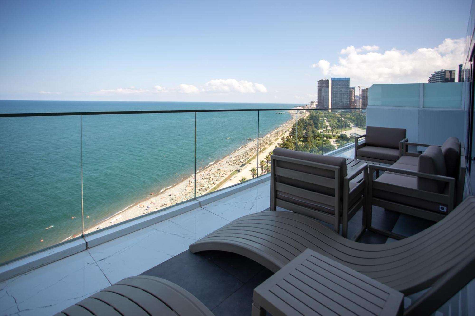 Batumi View Luxury Hotel Exterior photo