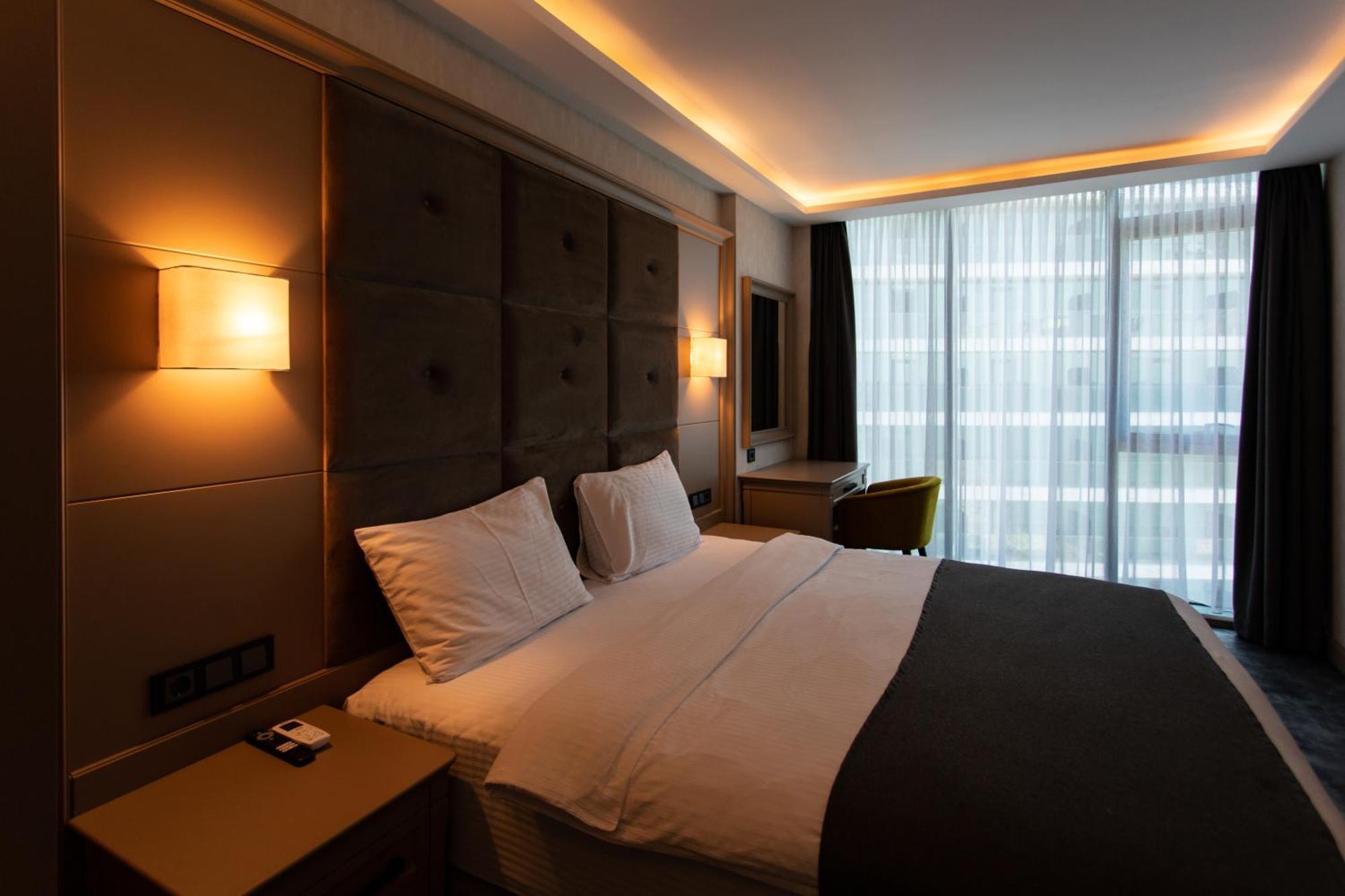 Batumi View Luxury Hotel Exterior photo