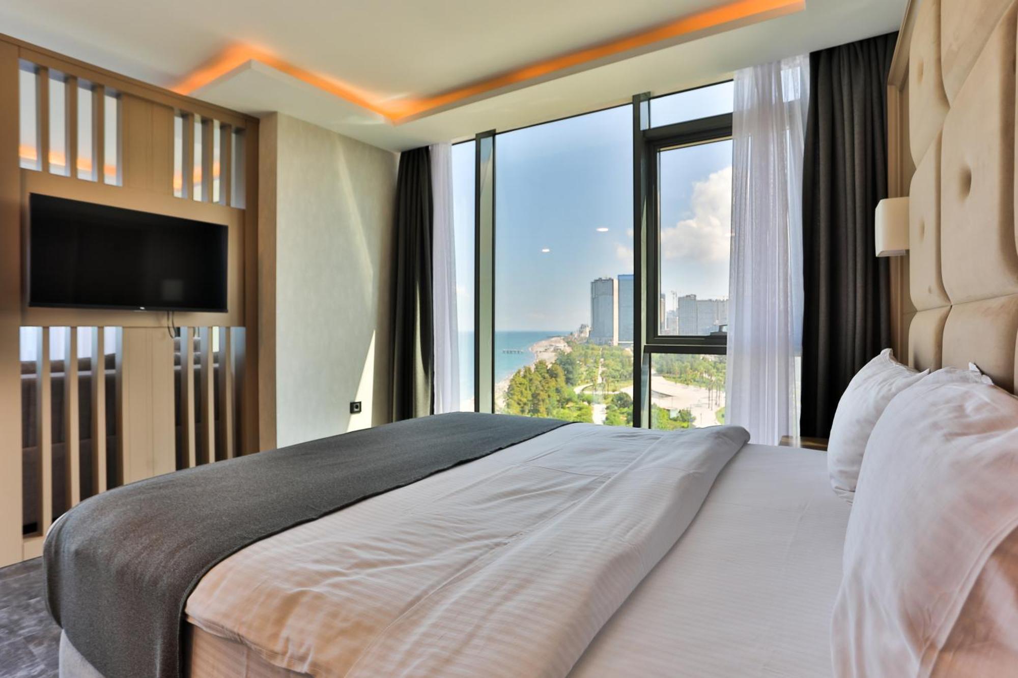 Batumi View Luxury Hotel Exterior photo