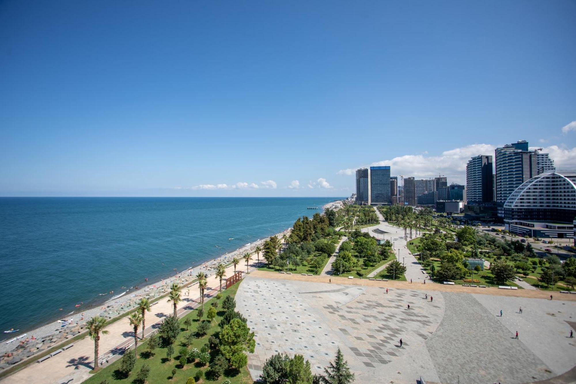Batumi View Luxury Hotel Exterior photo